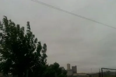 Rosario: Ocho heridos al caer un rayo en una cancha de fútbol