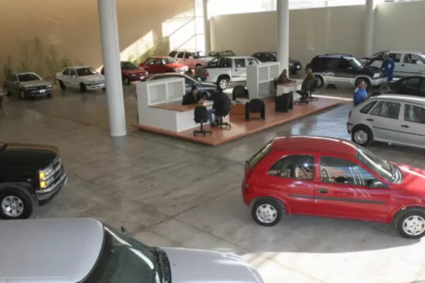 En Tucumán, la venta de 0 km se desplomó el 26% en marzo