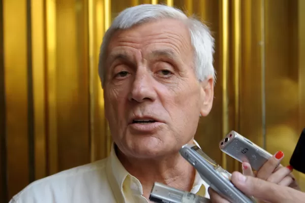 Caló consideró inoportuno hacer un paro general