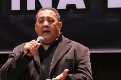 Acusan a D'Elía de escribir un polémico tweet contra Lanata