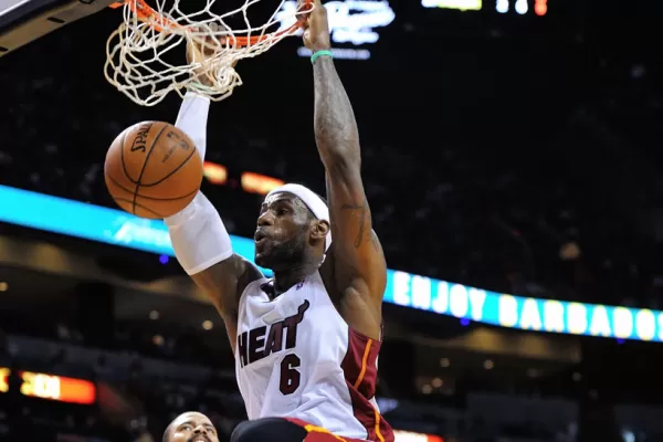 LeBron James está listo para los playoffs
