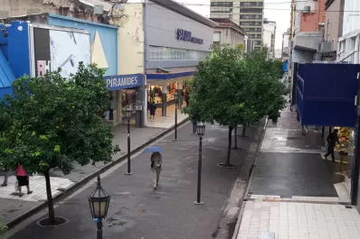 Tucumán amaneció con una intensa y persistente lluvia