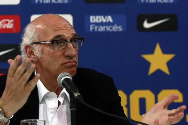 Bianchi analiza realizar algún cambio para jugar contra Colón