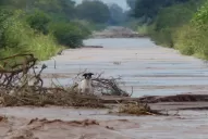 El agua escurre, mientras los vecinos exigen obras hídricas