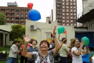 A través del juego y la pintura descubren su mundo interior