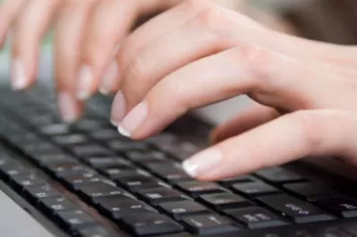 “La” wikipedia es más masculina que femenina