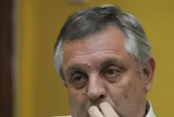 La oposición insiste con que se interpele en el recinto al ministro Gassenbauer