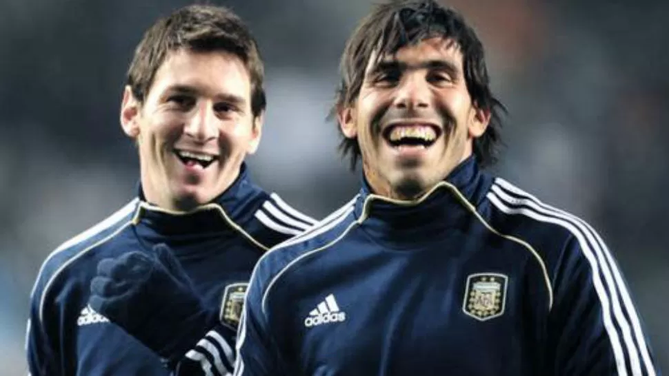 LOS HINCHAS LO PIDEN. Messi y Tevez, juntos en la selección. FOTO TÉLAM