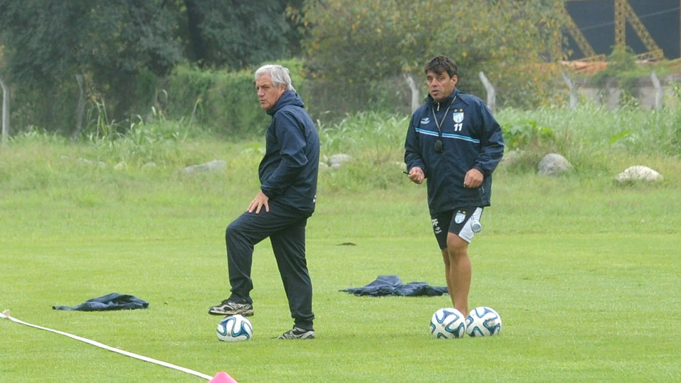 CONCENTRADOS. Rivoira y el PF Roberto Fernández en el último entrenamiento antes de la partida. FOTO LA GACETA.