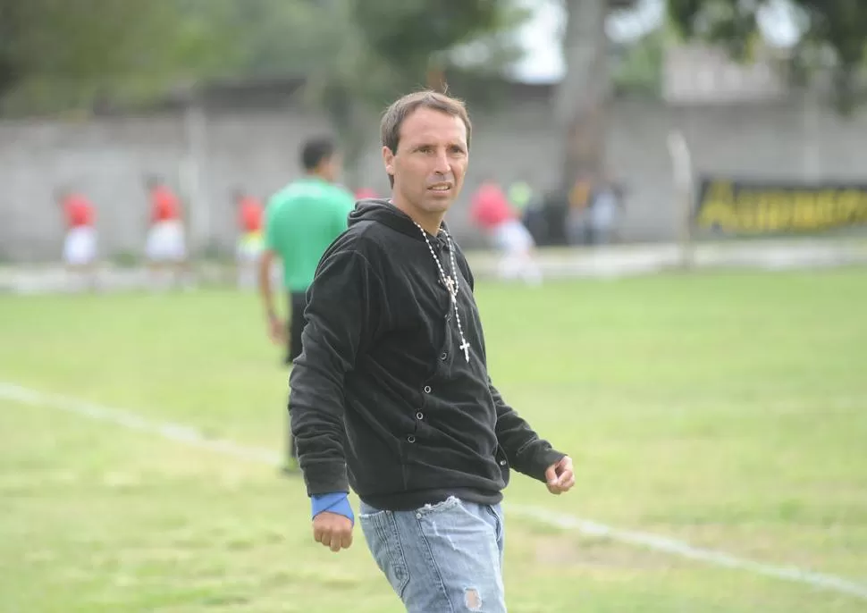 DEJÓ SU CARGO. Sebastián García dejó de ser el entrenador de Social Lastenia. 