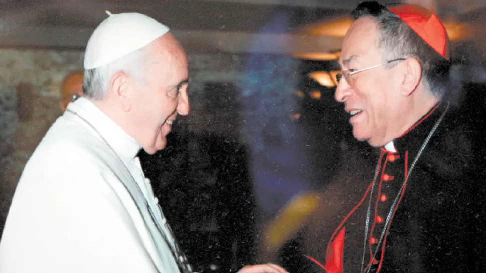 ENCUENTRO. El Papa Francisco junto al cardenal Maradiaga, de Honduras. FOTO TOMADA DE ELHERALDO.HN