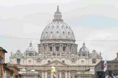 Juan XXIII y Juan Pablo II, dos hombres valerosos unidos en la santidad