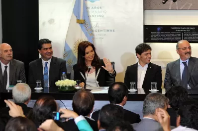 Cristina anunció la reestructuración de la deuda a varias provincias