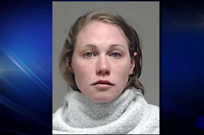 Alumno demanda a su profesora por practicarle sexo oral