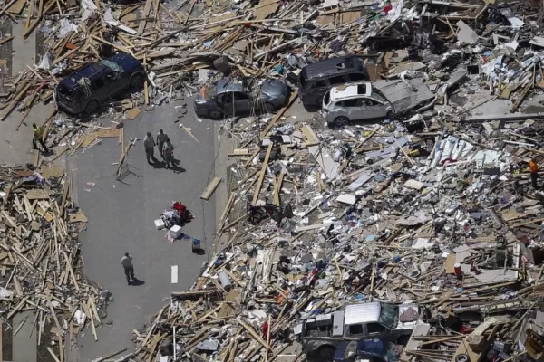 Tornados siembran muerte y destrucción en Estados Unidos