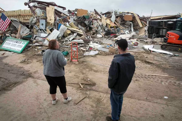Al menos 29 muertos dejaron los tornados que azotaron Estados Unidos