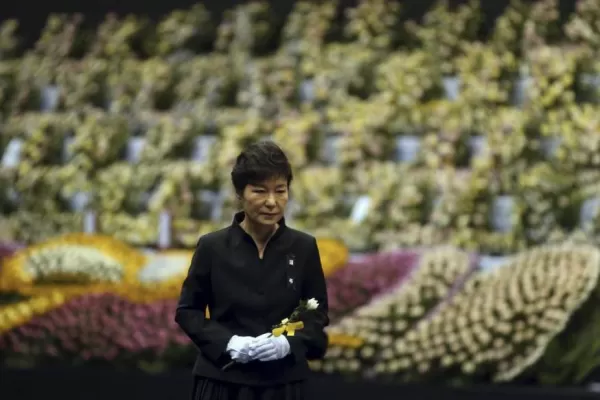 La Presidenta de Corea del Sur pide disculpas por el naufragio del ferry