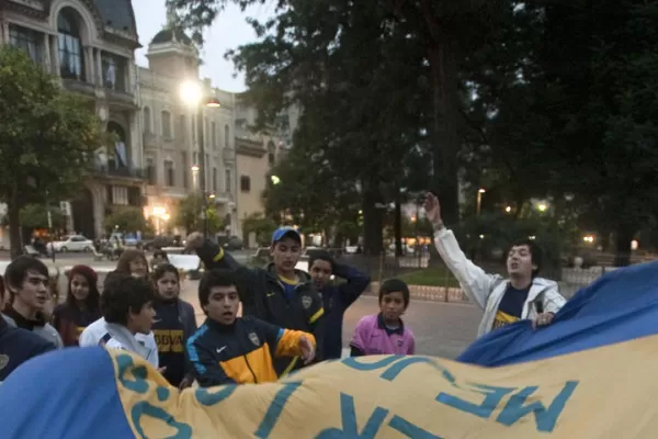 Piden por Román