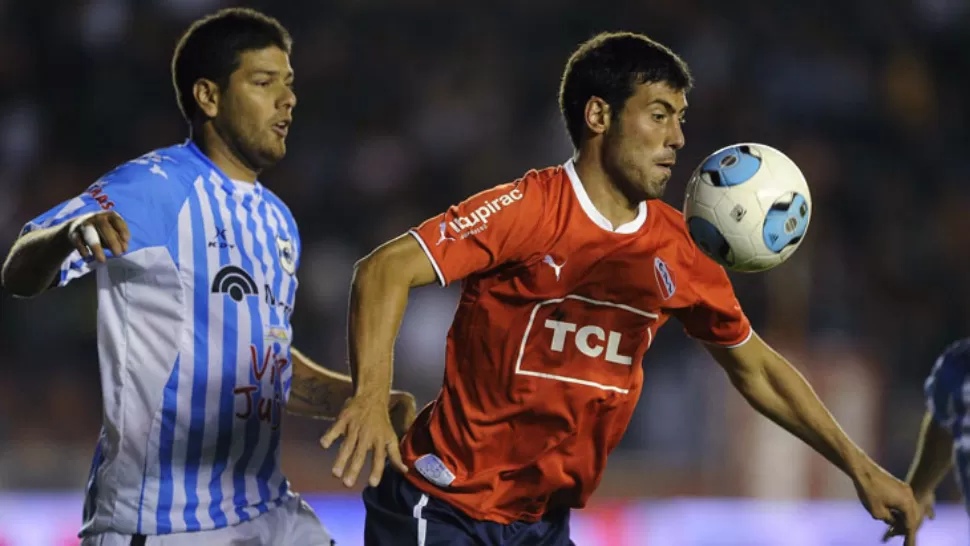 DUELO PAREJO. Independiente necesita ganar en Jujuy para poder volver al tercer puesto y luchar por su retorno a la Primera. 