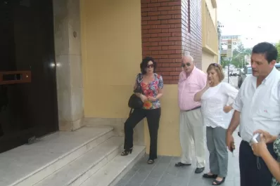 Intiman a la intendencia a construir una rampa