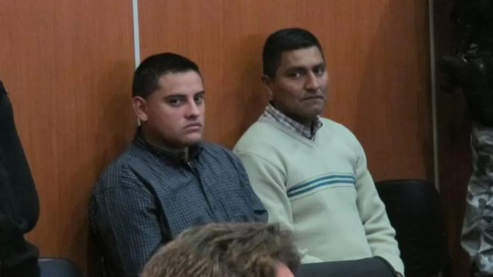 LOS ACUSADOS. Gustavo Lasi y Daniel Vilte Laxi, durante el juicio, la semana pasada. LA GACETA
