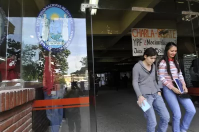 Cuesta que el trabajo y el estudio caminen en paralelo