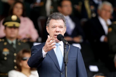 Golpea a Santos un escándalo en la campaña