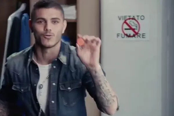 Mauro Icardi y Wanda Nara se burlan de Maxi López en una publicidad