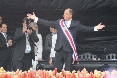 Luis Guillermo Solís asumió la presidencia de Costa Rica