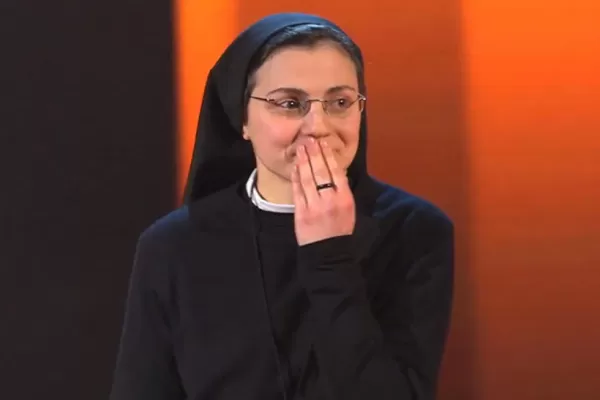 La monja Sor Cristina llegó a la semifinal del reality La Voz de Italia