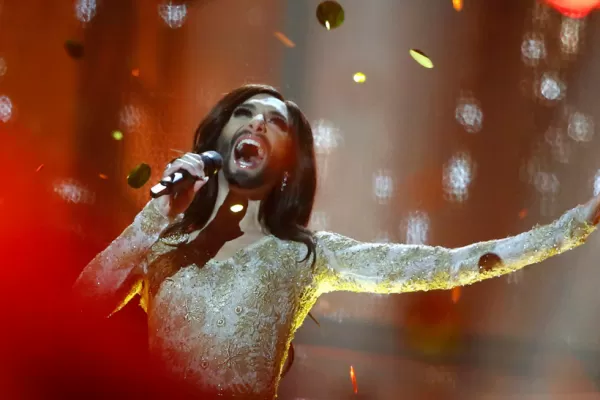 Conchita Wurst , la cantante barbuda, revoluciona Eurovisión 2014