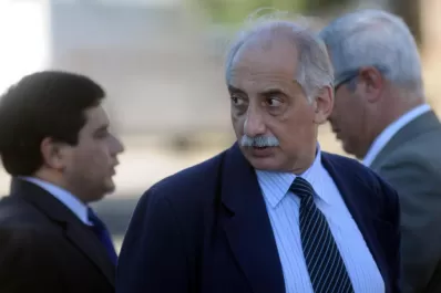 Pesará sobre Albaca otro pedido de destitución