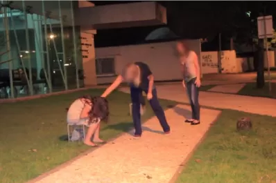 Una niña zombie aterroriza a todos en Brasil