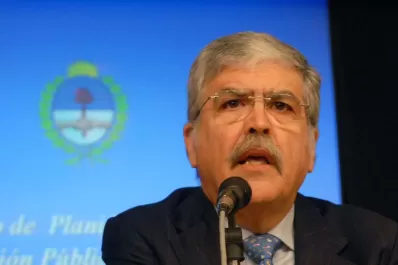 De Vido llamó a ir por otra década ganada