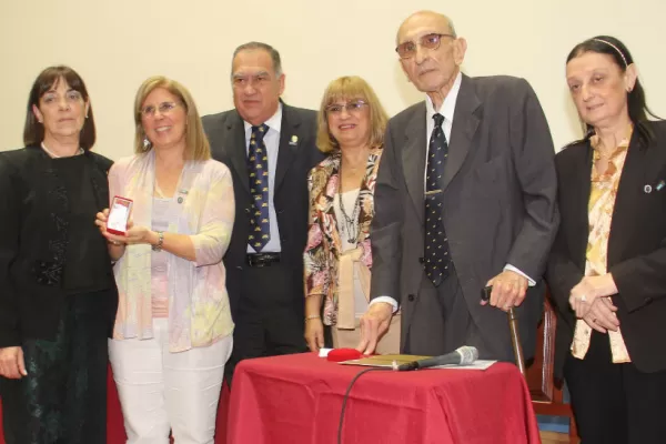 La Facultad de Bioquímica celebró el centenario de su nacimiento