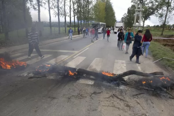 Cortan la ruta y piden interpelar a Mirkin