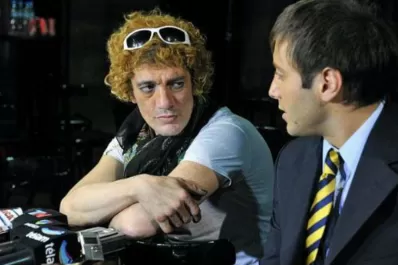 Pity Álvarez, condenado a dar clases de guitarra gratis