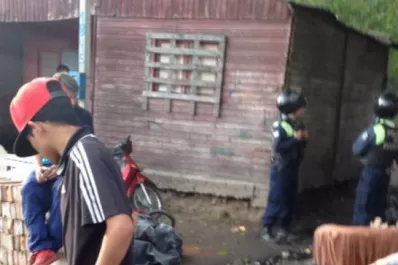 Graves incidentes entre la Policía y vecinos de El Triangulito