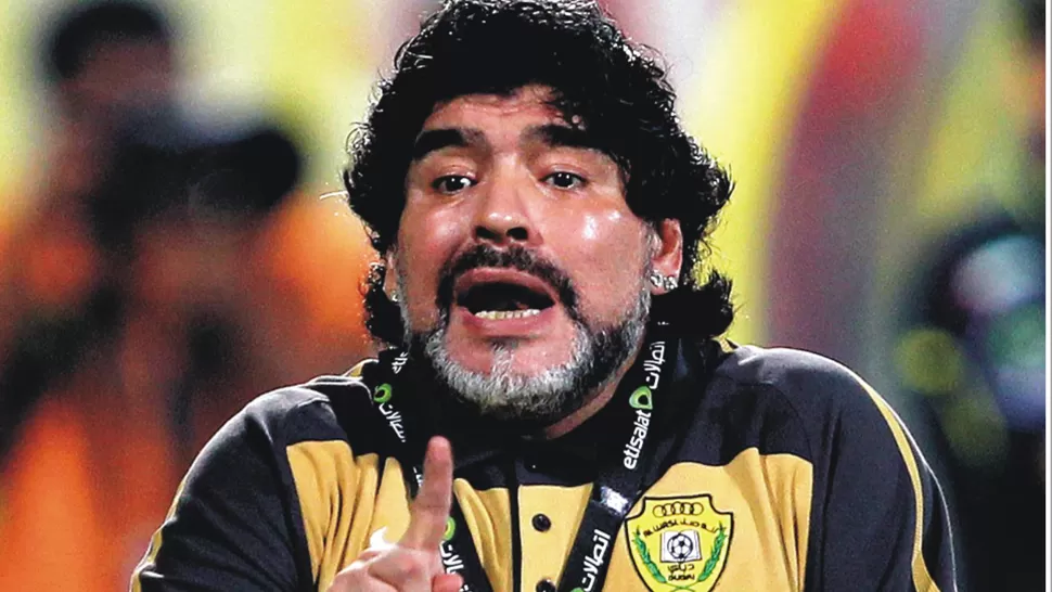 DESDE DUBAI. Maradona habla mal del Vaticano, pero cree en el Papa Francisco. FOTO TOMADA DE LA-PELOTA-NO-DOBLA.BLOGSPOT.COM