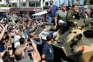 Los Indestructitbles llegaron en un tanque al Festival de Cannes