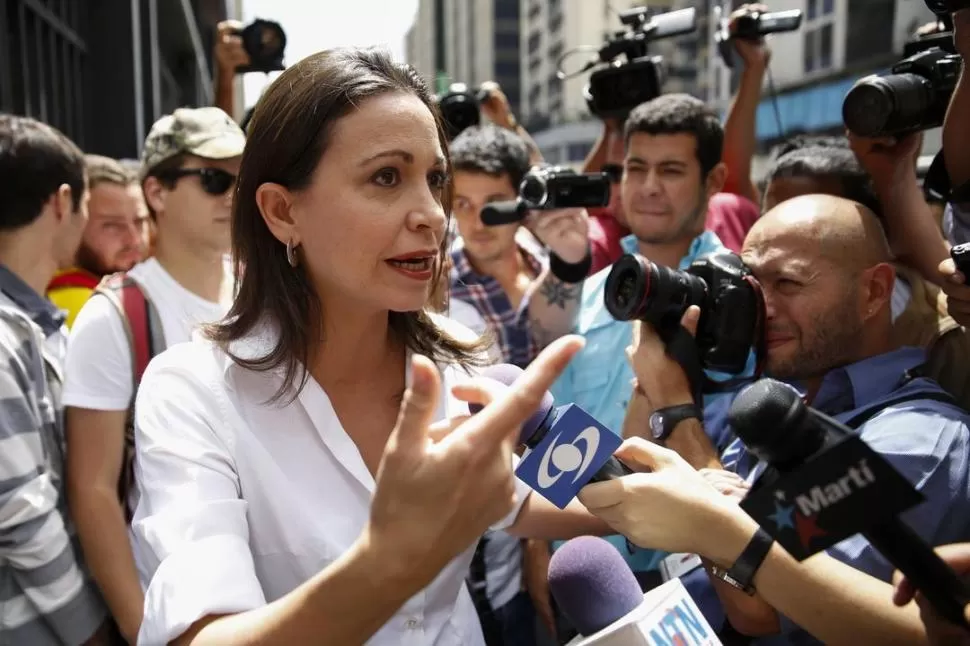 DENUNCIA. Corina Machado, ex diputada opositora, acusa al Gobierno. reuters