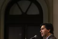 Capitanich acusa a las automotrices de ejercer presión