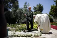 Francisco aguarda a Peres y a Abbas para rezar por la paz