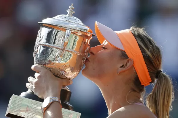La reina de París: Sharapova se quedó con el título en Roland Garros