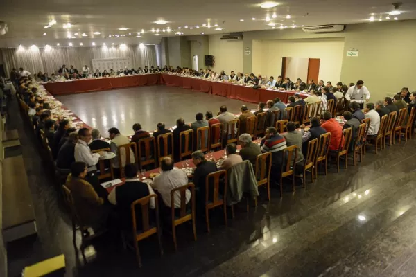 El Tribunal de Cuentas detectó, en siete comunas, anomalías en obras