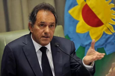 Scioli critica a Massa y a Macri porque “quieren cambiar todo”