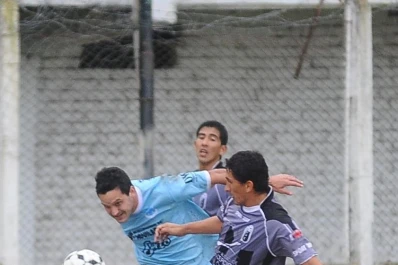 Deportivo Aguilares se afianza en la cima