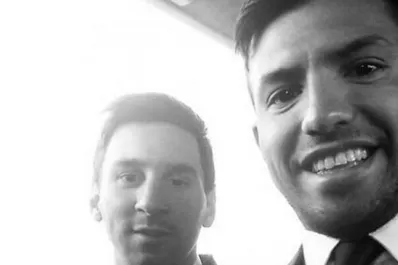 Messi y Agüero, en una selfie para la historia