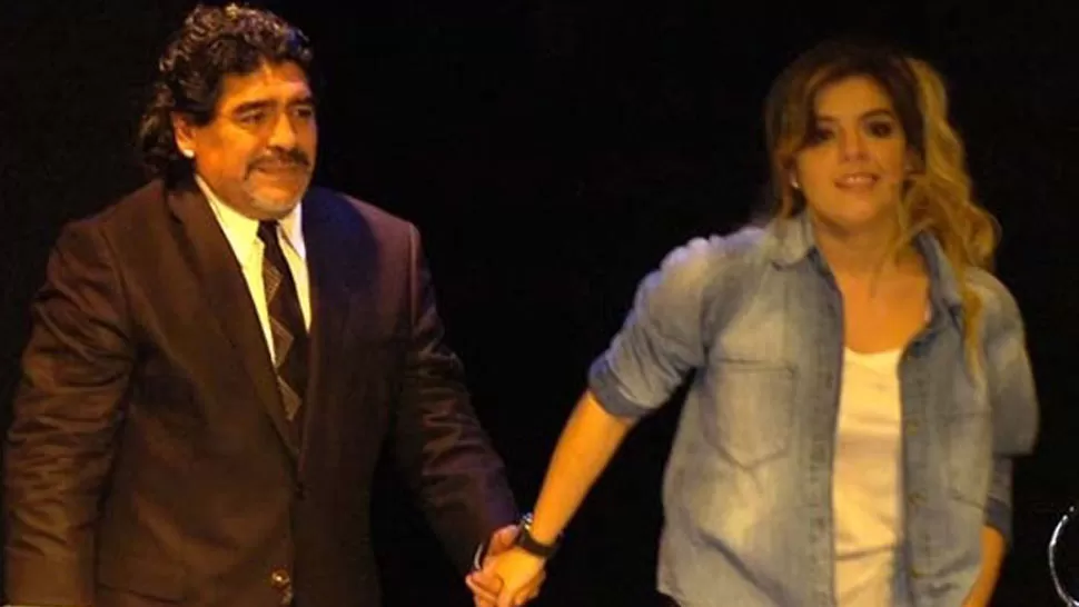 Dalma Maradona criticó a su padre