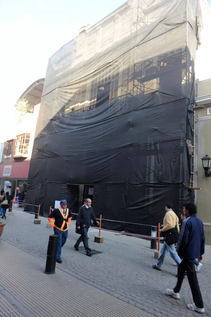EN OBRA. La restauración de la fachada estará lista para el 9 de Julio.  la gaceta / foto de antonio ferroni